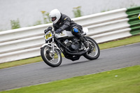 Vintage-motorcycle-club;eventdigitalimages;mallory-park;mallory-park-trackday-photographs;no-limits-trackdays;peter-wileman-photography;trackday-digital-images;trackday-photos;vmcc-festival-1000-bikes-photographs